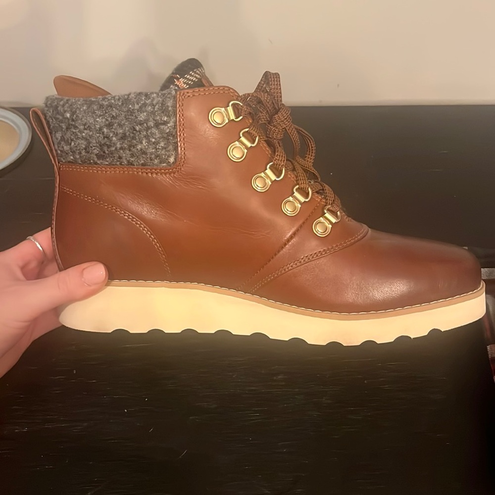 NWT Cole haan women’s boots